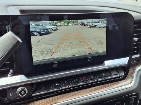 Used 2022 Chevrolet Silverado 1500 LT image 5