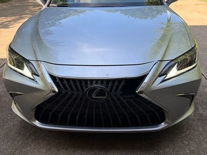 Used 2024 Lexus ES 350 w/ Premium Package