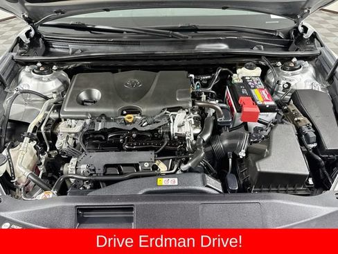 Used 2020 Toyota Camry SE FWD image 30