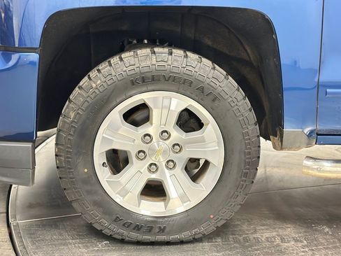 Used 2017 Chevrolet Silverado 1500 LT w/ All Star Edition image 19