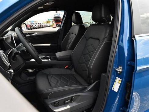 New 2026 Volkswagen Atlas Cross Sport SE FWD image 19
