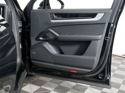 New 2026 Porsche Cayenne S AWD/4WD image 38