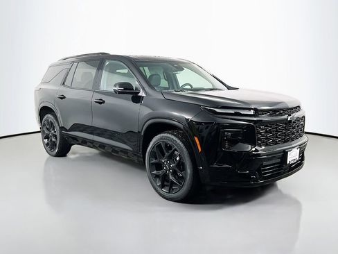 New 2026 Chevrolet Traverse RS w/ LPO, Floor Liner Package image 3