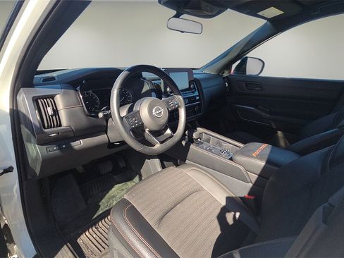 Used 2024 Nissan Pathfinder Rock Creek image 24