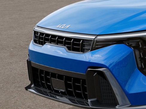 New 2025 Kia K4 GT-Line image 12