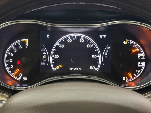 Used 2020 Jeep Grand Cherokee Overland AWD/4WD image 21