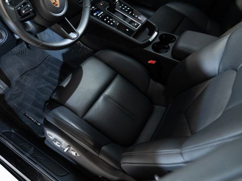 Certified 2026 Porsche Macan AWD/4WD image 14