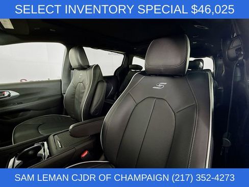New 2026 Chrysler Pacifica Limited w/ S Appearance Package FWD image 21
