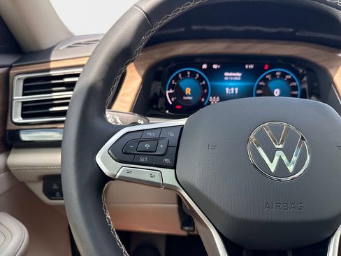 Used 2024 Volkswagen Atlas SE FWD image 31