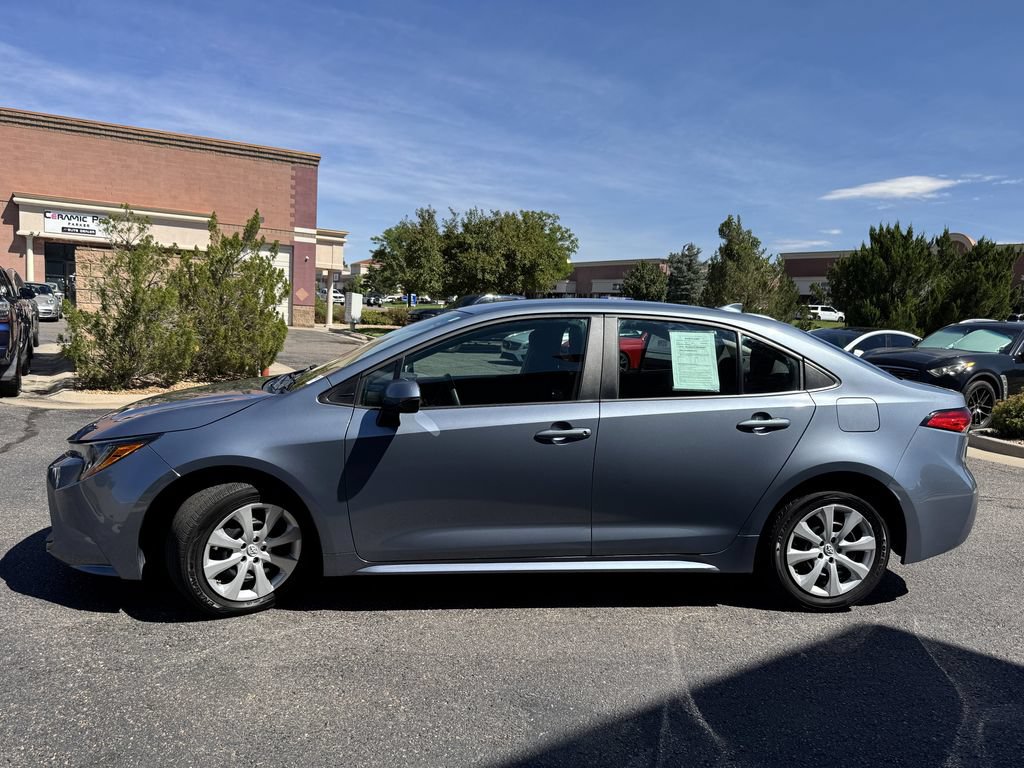 Used 2024 Toyota Corolla LE FWD image 4