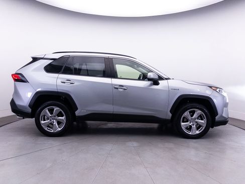 Used 2019 Toyota RAV4 Limited w/ Carpet Mat Package AWD/4WD image 45