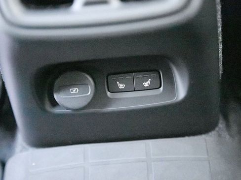 New 2026 Volvo XC40 B5 Ultra w/ Protection Package Premier image 23