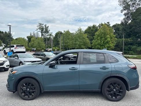 Used 2024 Honda HR-V Sport image 3