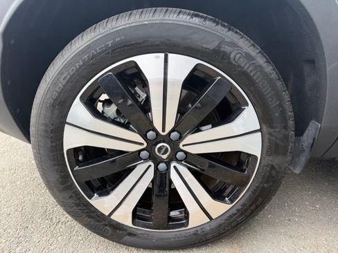 Used 2023 Volvo C40 P8 Recharge Plus w/ Protection Package Premier AWD/4WD image 49