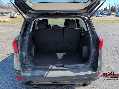 Used 2019 Ford Escape SE image 10