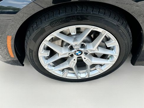 Used 2025 BMW 330i Sedan w/ M Sport Package RWD image 34