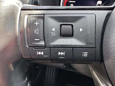 Used 2023 Nissan Pathfinder Platinum AWD/4WD image 20