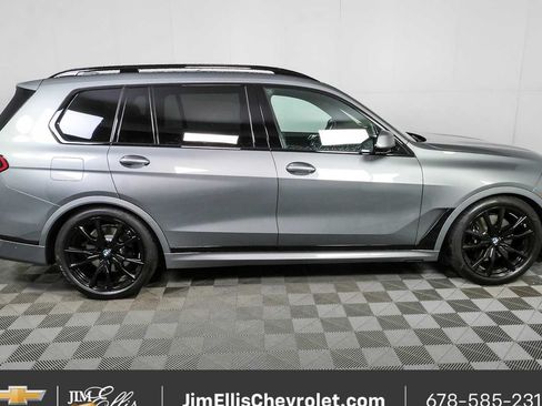 Used 2025 BMW X7 xDrive40i w/ M Sport Package AWD/4WD image 2