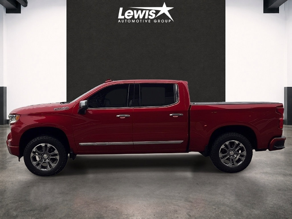 Used 2023 Chevrolet Silverado 1500 High Country w/ Technology Package AWD/4WD image 2