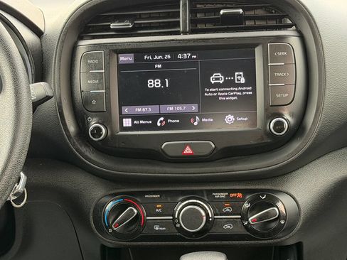 Used 2023 Kia Soul LX w/ Option Group 015 FWD image 23