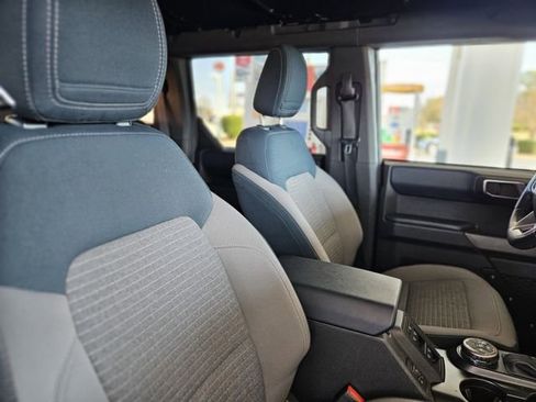 Used 2022 Ford Bronco Outer Banks image 14