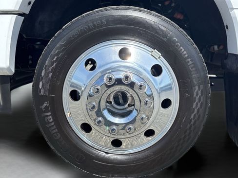 Certified 2025 Ford F450 Lariat image 34