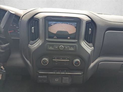 Used 2019 Chevrolet Silverado 1500 Custom w/ Custom Max Trailering Package AWD/4WD image 11
