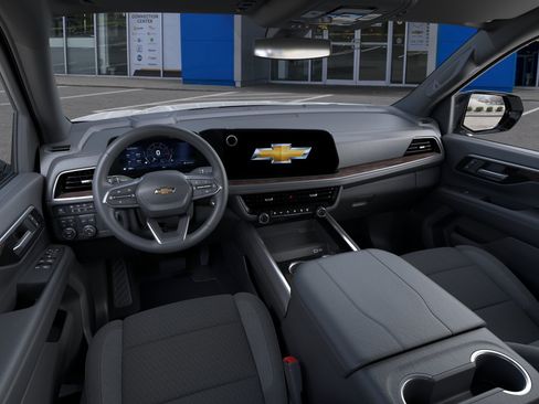 New 2026 Chevrolet Suburban LS w/ LS Custom Edition AWD/4WD image 39