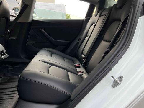 Used 2021 Tesla Model 3 Long Range AWD/4WD image 31