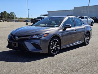 Used 2020 Toyota Camry SE
