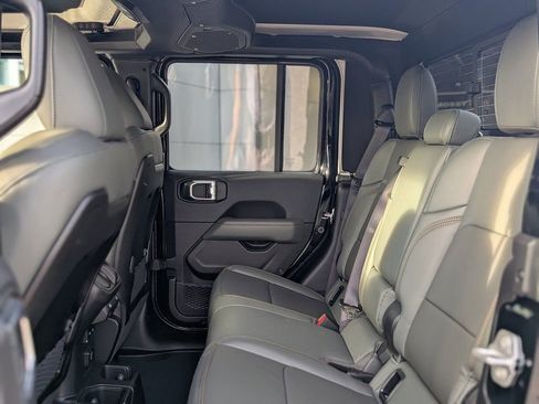 New 2026 Jeep Gladiator Mojave AWD/4WD image 17