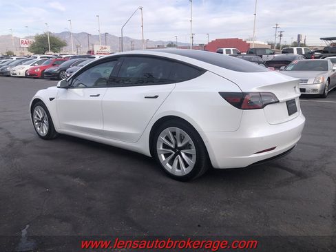Used 2021 Tesla Model 3 Standard Range Plus image 6