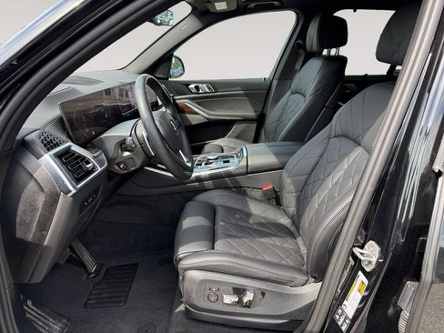 Used 2026 BMW X5 xDrive40i AWD/4WD image 2