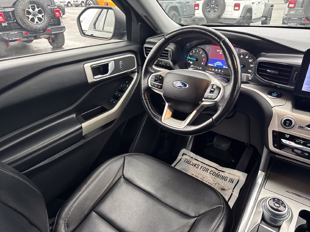 Used 2021 Ford Explorer XLT w/ Equipment Group 202A AWD/4WD image 10