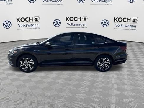 Used 2021 Volkswagen Jetta SEL Premium image 4