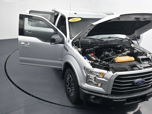 Used 2017 Ford F150 XLT w/ Equipment Group 302A Luxury AWD/4WD image 36