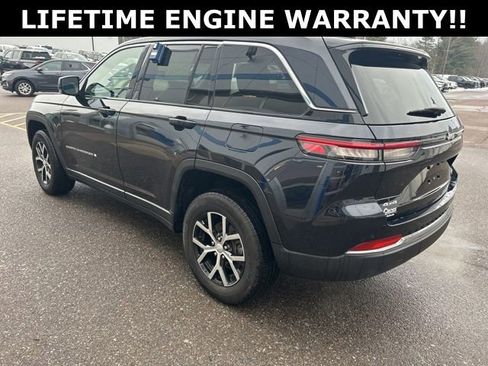 Used 2024 Jeep Grand Cherokee Limited image 5