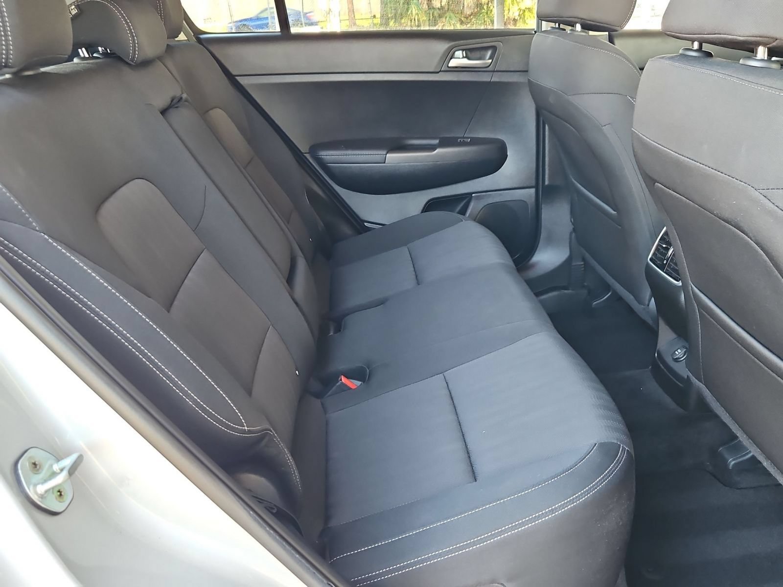 Used 2022 Kia Sportage LX AWD/4WD image 26