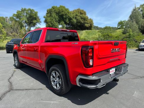 New 2025 GMC Sierra 1500 SLE image 6