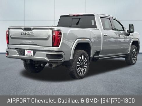 Certified 2025 GMC Sierra 2500 Denali Ultimate w/ Max Trailering Package image 15