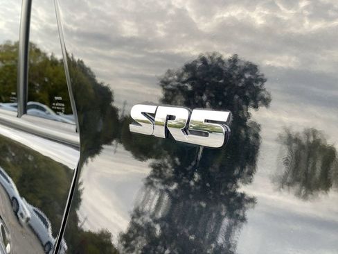 Used 2024 Toyota 4Runner SR5 Premium image 18