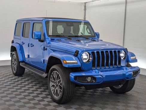 Used 2023 Jeep Wrangler Unlimited Sahara image 8