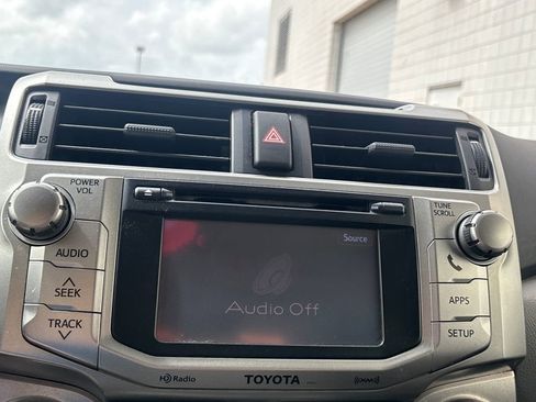 Used 2013 Toyota 4Runner SR5 w/ Convenience Pkg image 11