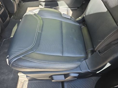 Used 2020 Ford Explorer ST w/ ST High-Performance Pack AWD/4WD image 19