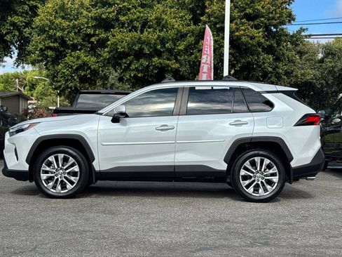 Certified 2023 Toyota RAV4 XLE Premium FWD image 6