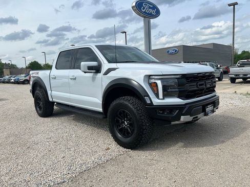 Used 2025 Ford F150 Raptor AWD/4WD image 2