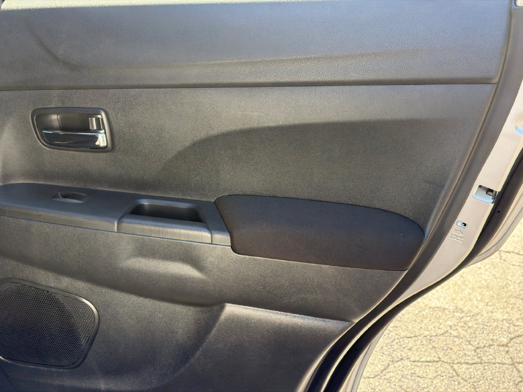 Used 2024 Mitsubishi Outlander Sport ES AWD/4WD image 19