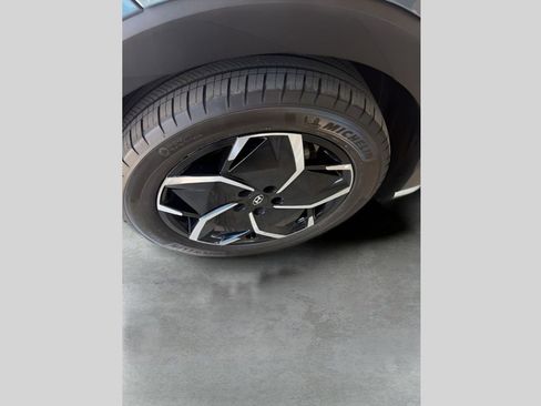 Used 2024 Hyundai Ioniq 5 SE RWD image 18