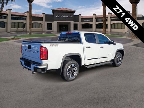 Used 2022 Chevrolet Colorado Z71 AWD/4WD image 8