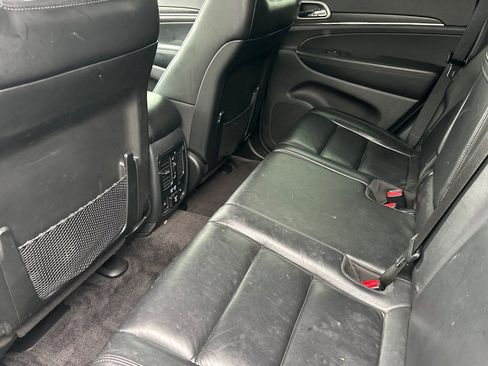 Used 2018 Jeep Grand Cherokee Limited image 14